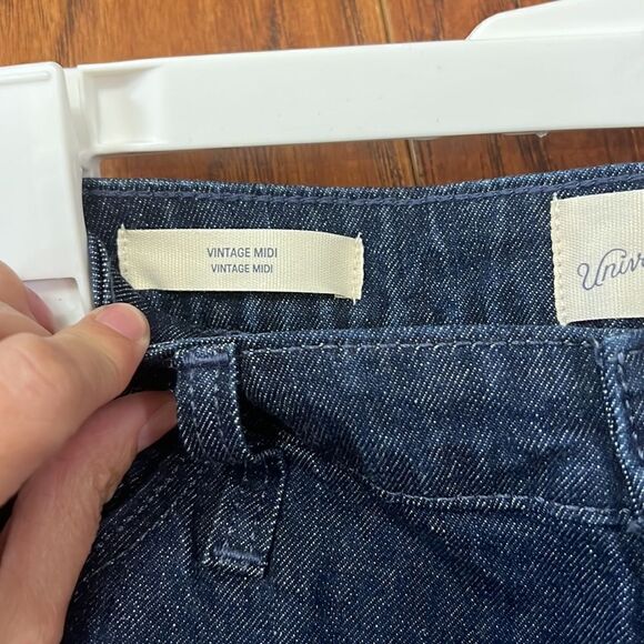 NWT Universal Thread Size 8 Vintage Stretch Midi Blue Jean Denim Shorts - Picture 7 of 7
